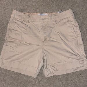 Khaki/Tan 5” high rise shorts size 6 from OLD NAVY